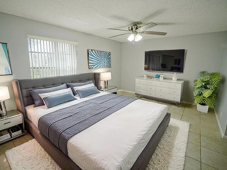2828 Casita Way #214-C — Photo 9