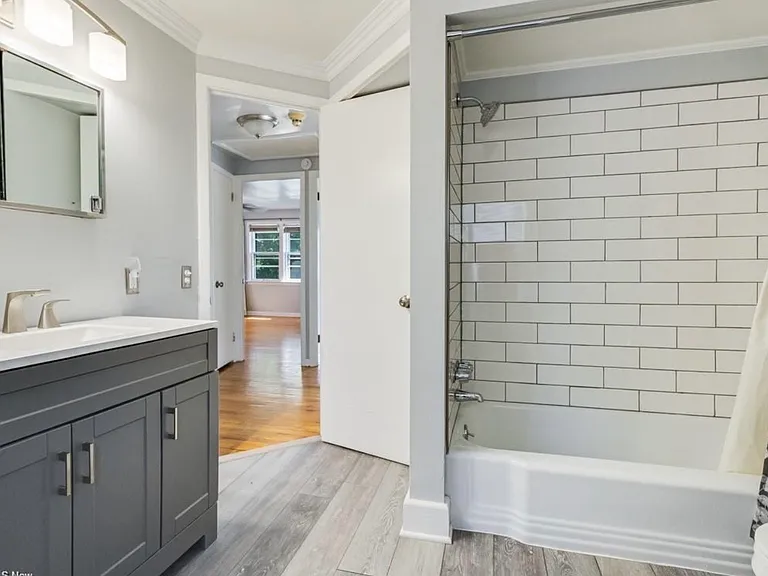 2348 Saybrook Rd — Photo 22