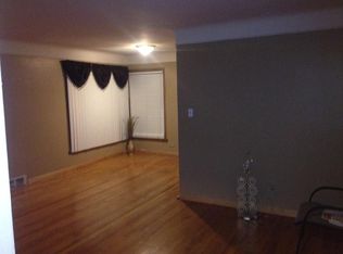 13521 Rosemary Blvd, Oak Park, MI 48237