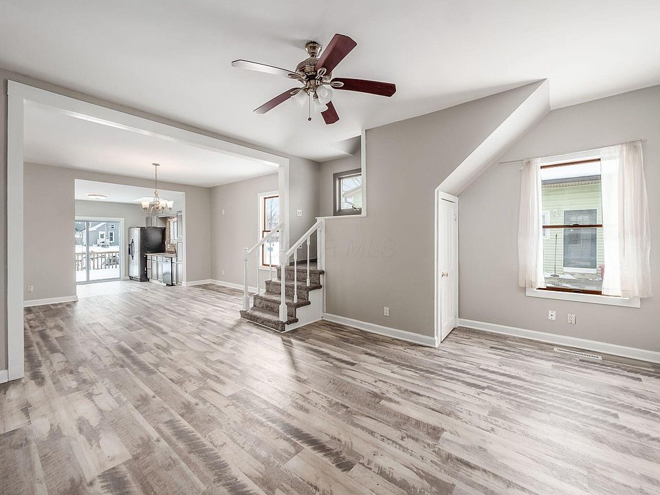1st image of 269 W 8th St