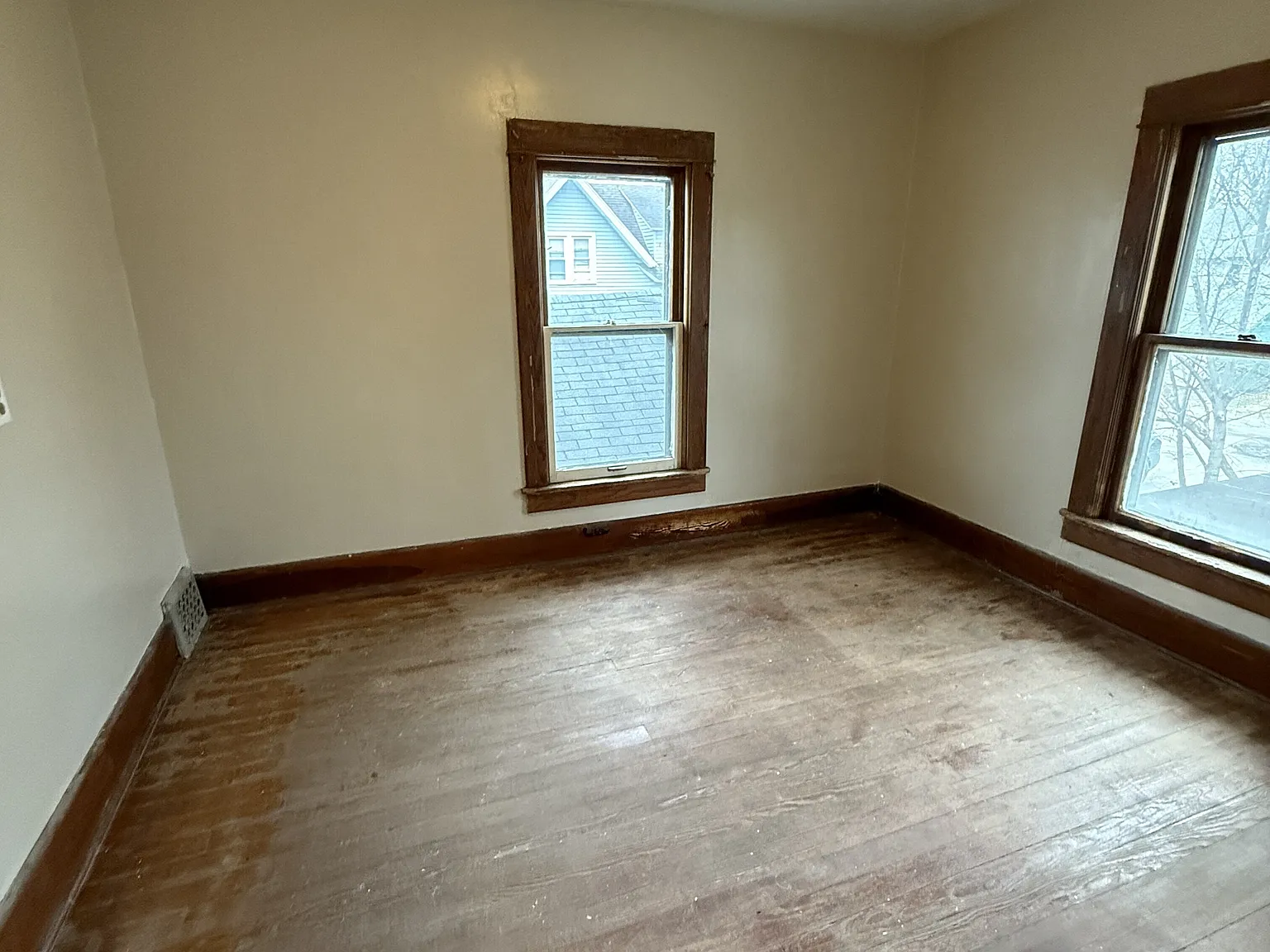303 1/2 Harrison Street - 1 — Photo 3