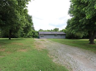 1610 Little Flock Dr, Little Flock, AR 72756