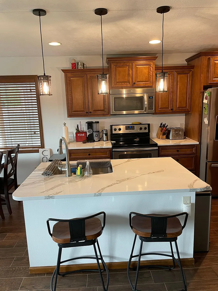 Remodeled kitchen - 3409 E Brewster St