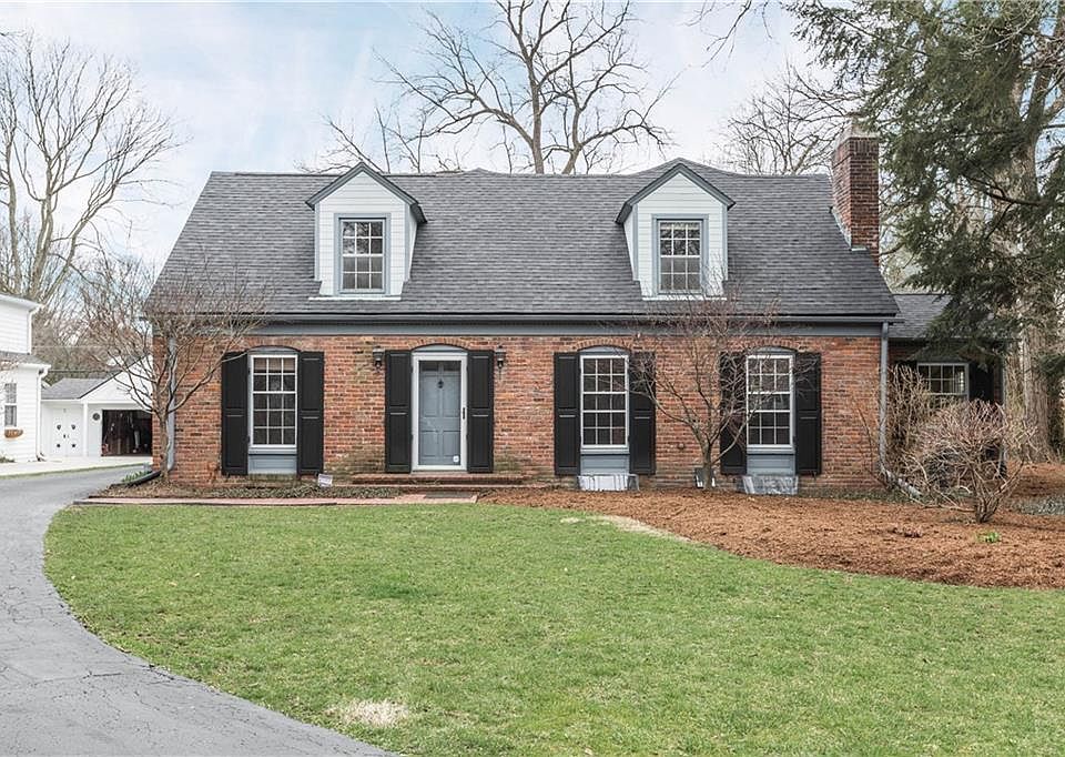 1st image of 715 Sherwood Dr