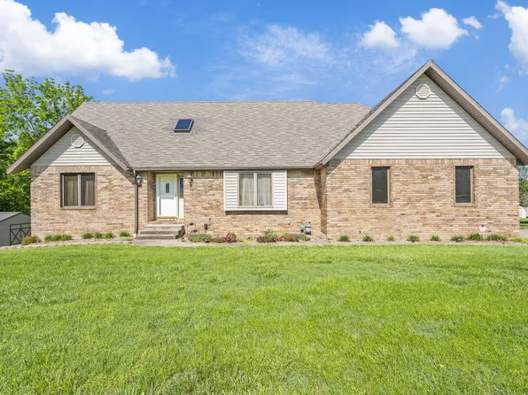 1109 Highland Drive, Aurora, MO 65605