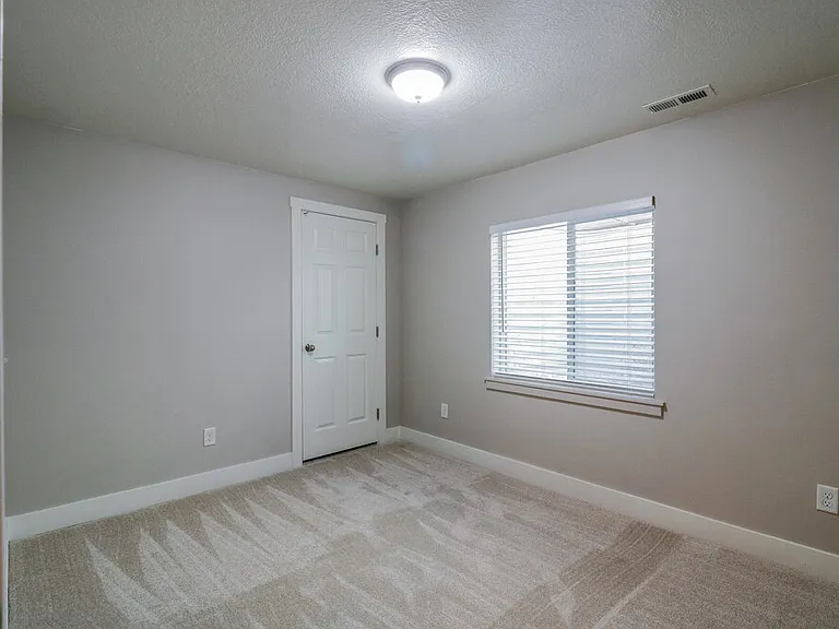 1791 E Tumwater Ln — Photo 16