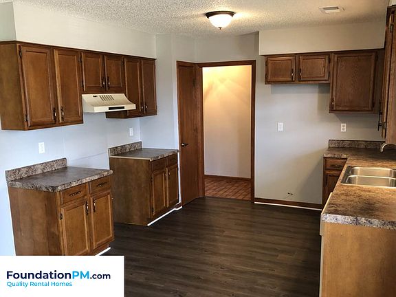 4th image of 3921 Ross Rd