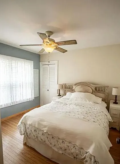 426 Howard Ave — Photo 6