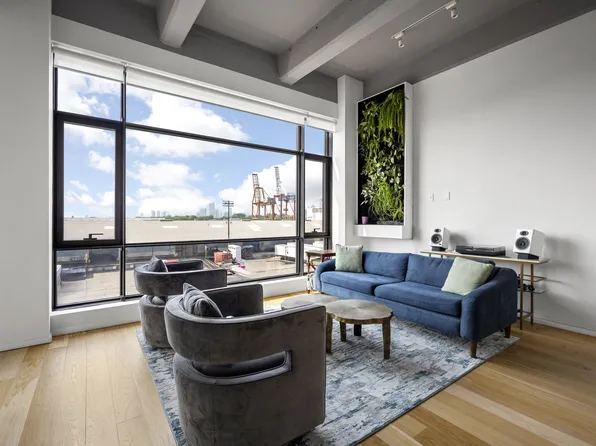 160 Imlay Street image 2 of 13