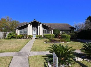 6402 Vickie Springs Ln, Houston, TX 77086