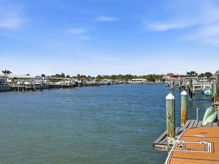 573 Boca Ciega Point Blvd N — Photo 31