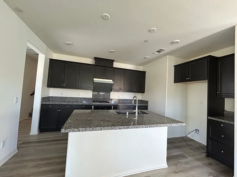 7522 Shorthorn St — Photo 9