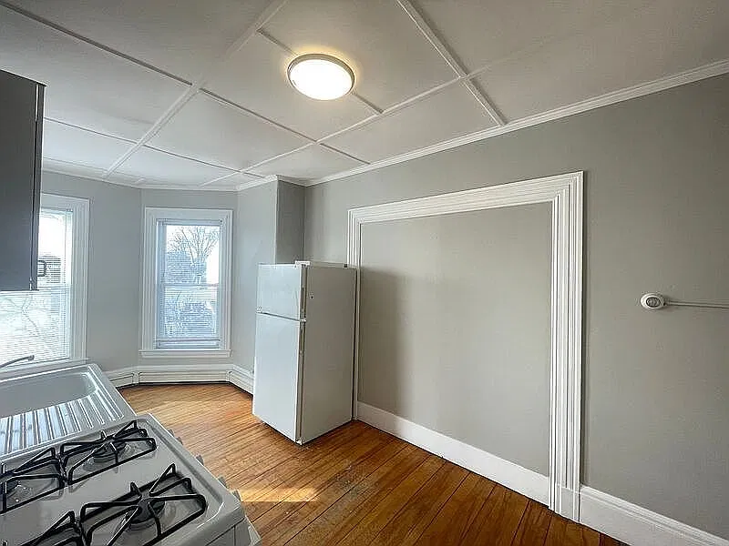 1 bed, 1.0 bath, 408 sqft, $1,395 — Photo 3