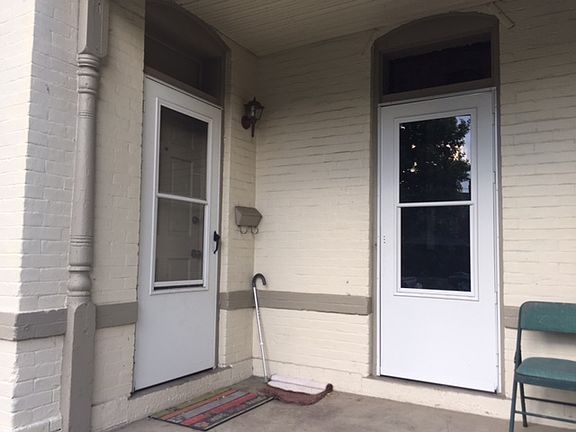 Dual Entranceway/Dual Income