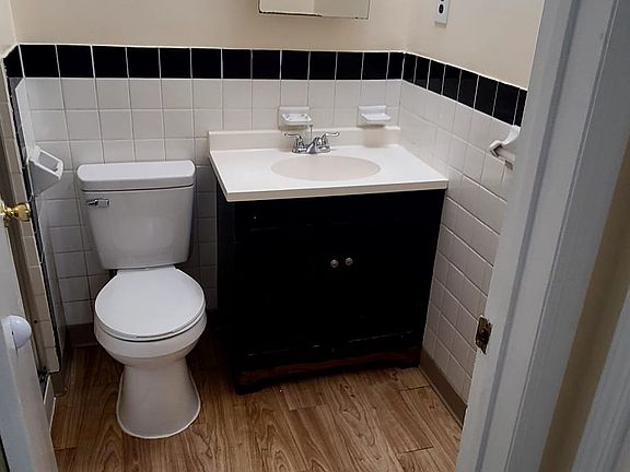 3rd image of 1421 Raspberry Ct Unit 1421