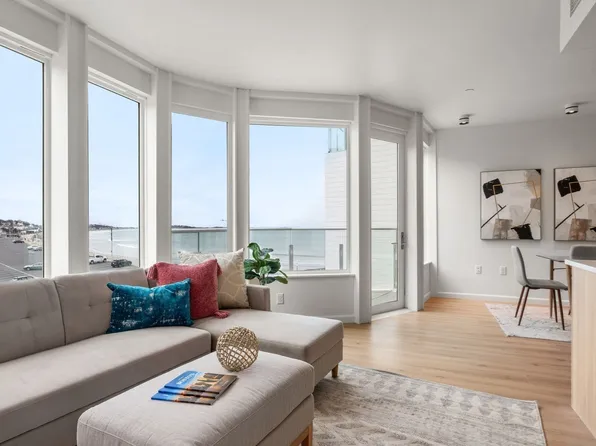 120 Nantasket Ave #304, Hull, MA 02045