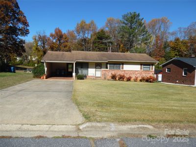 3120 6th Ave SW, Hickory, NC, 28602