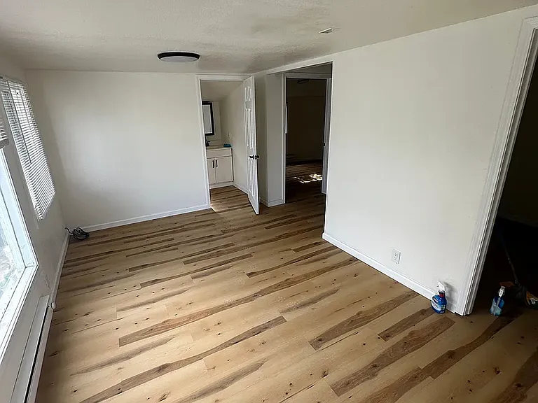 308 Richmond Ave #B — Photo 4