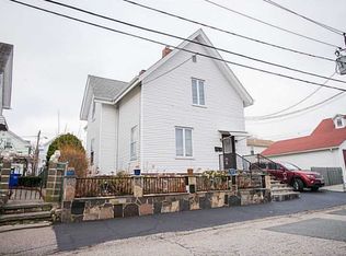 9 Orchard St, East Providence, RI 02914