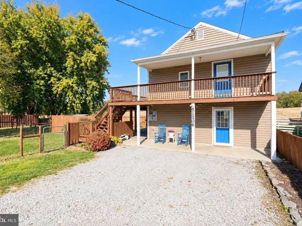 21206 Twin Springs Dr, Smithsburg, MD 21783