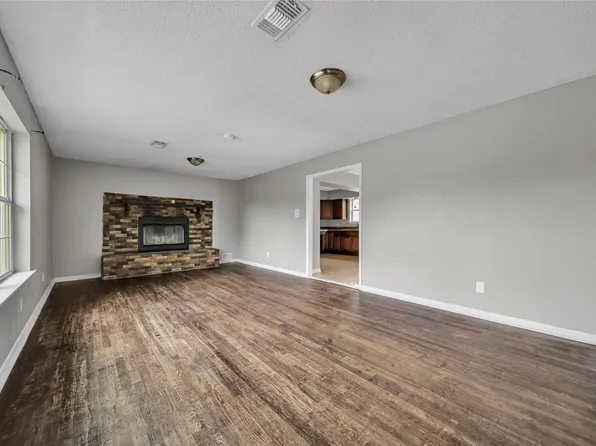 208 S Jj Lemmon Rd, Hutchins, TX 75141
