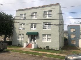 1442 Toledano St, New Orleans, LA