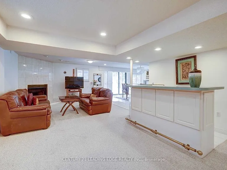 1374 Heritage Way #BASEMENT — Photo 4