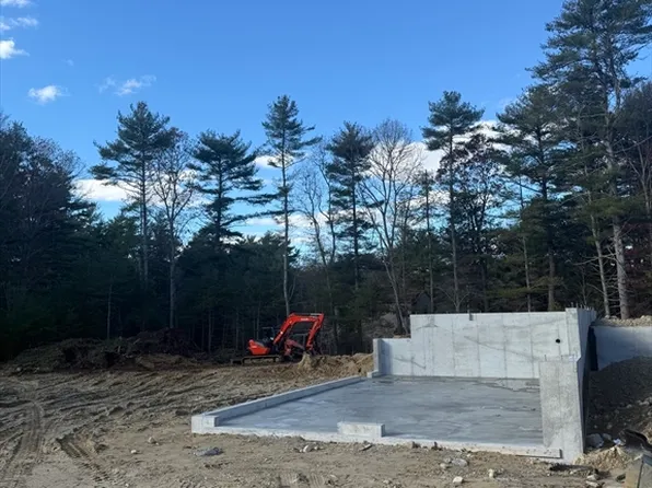 312 Wood St, Middleboro, MA 02346