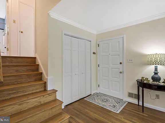 5th image of 1014 N Pegram St