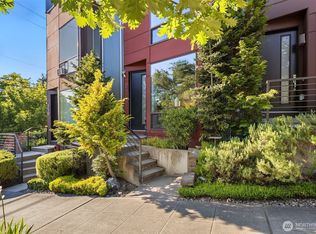 252 E Roanoke St, Seattle, WA