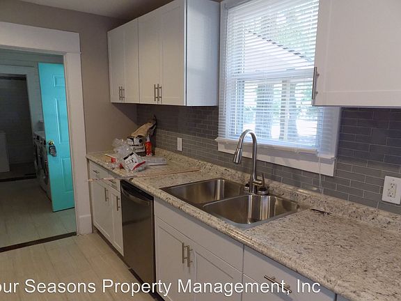 5th image of 1115 E 20th St