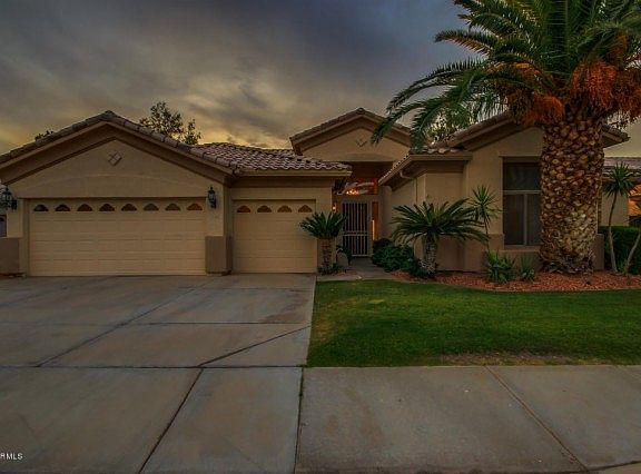 2nd image of 3540 S Meadows Dr