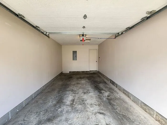 6528 Allendale Blvd — Photo 10