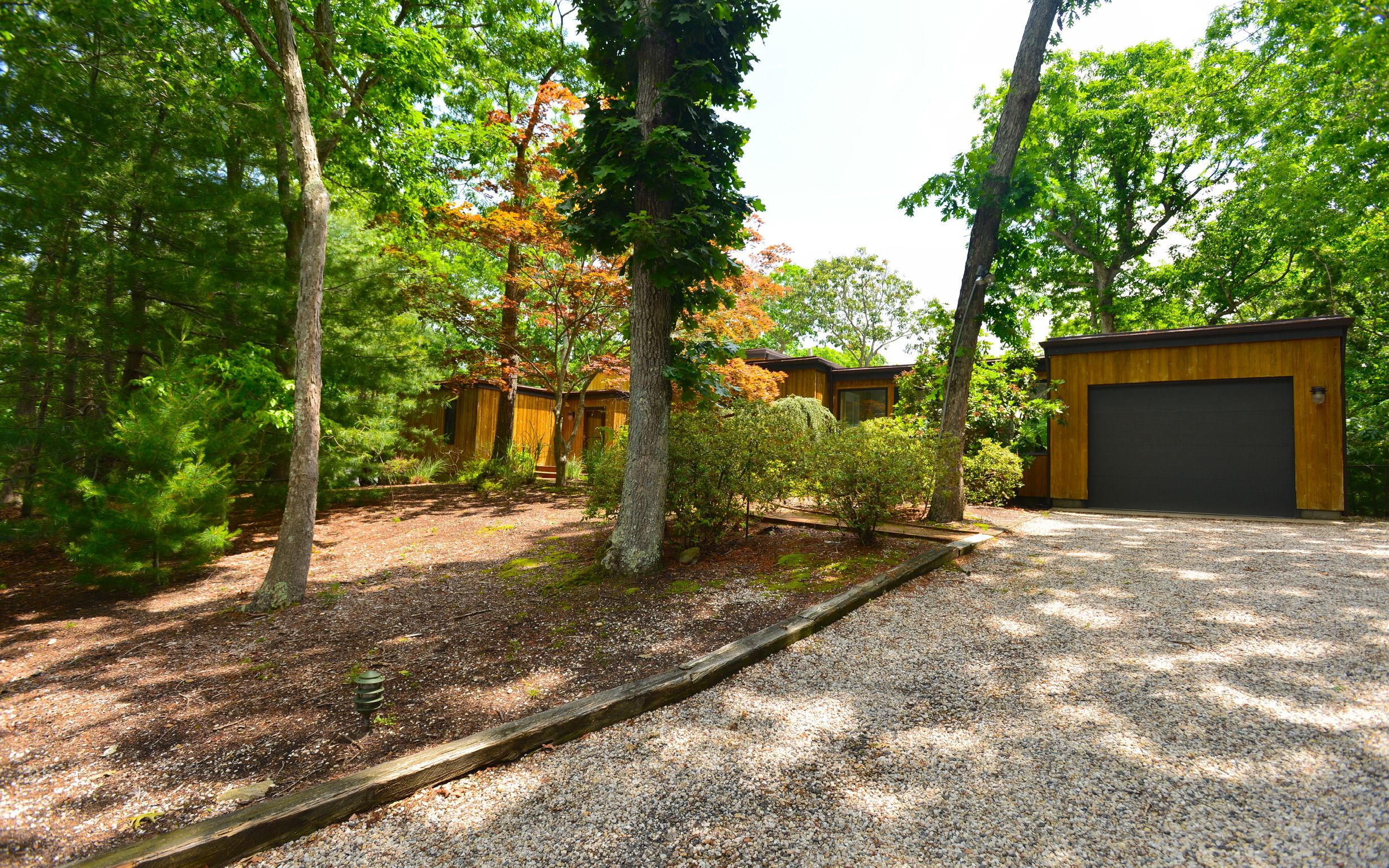 4 Hollow Tree Ln in East Hampton Out East