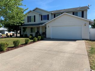 140 Chickadee Dr, Kelso, WA