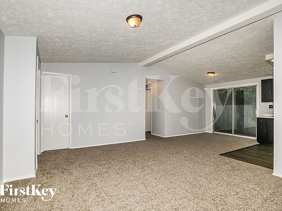 4th image of 4638 N Richardt Ave
