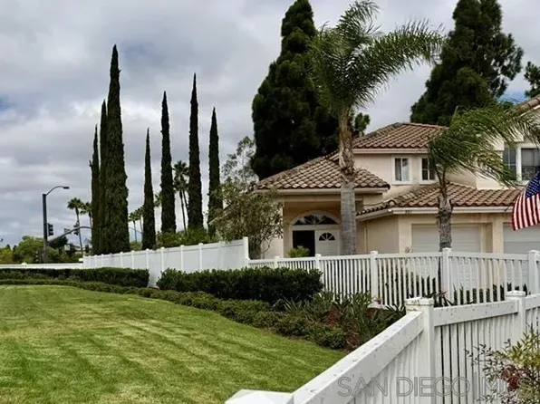 801 Mosaic Cir, Oceanside, CA 92057