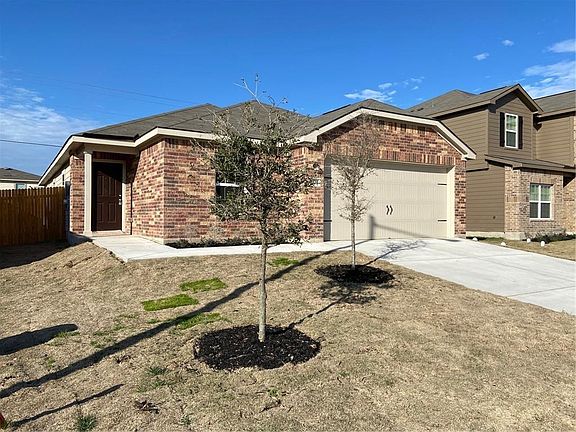 2nd image of 401 Hyacinth Way