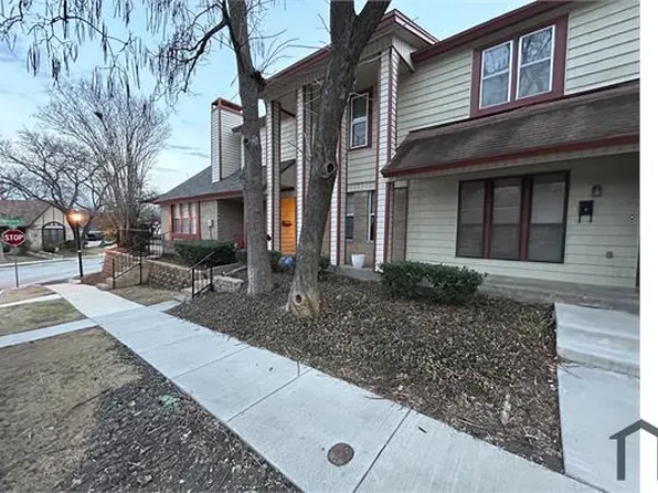 2034 Clubridge Dr, Carrollton, TX 75006