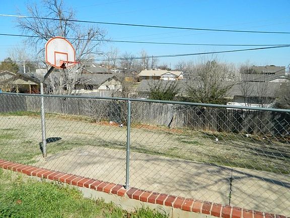5th image of 5105 NW Ash Ave