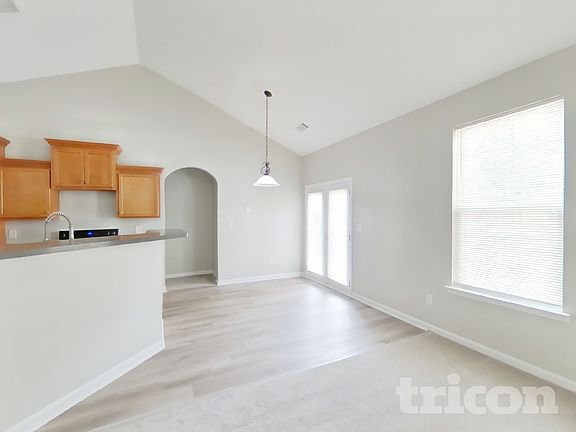 5th image of 5746 Lakeside Dr