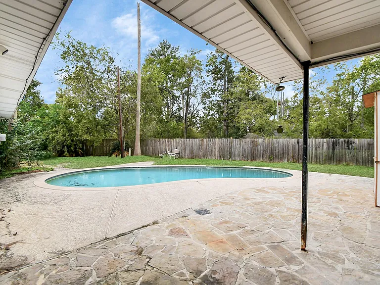 17903 Nanes Dr — Photo 7