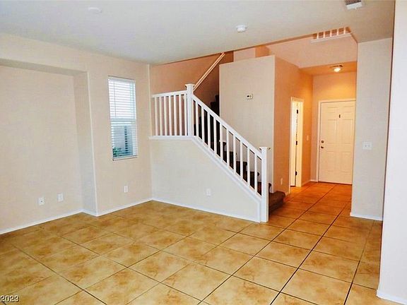 2nd image of 10640 Bandera Mountain Ln