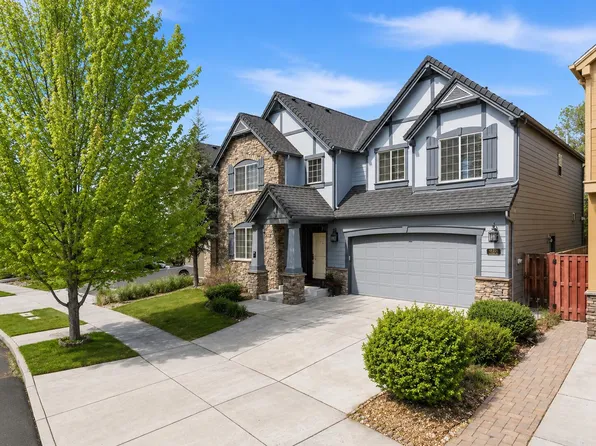 61235 Splendor Ln, Bend, OR 97702