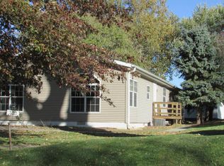 323 N Central St, Carson, IA 51525