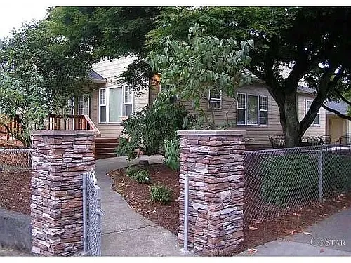 Washington 5 plex Photo 1