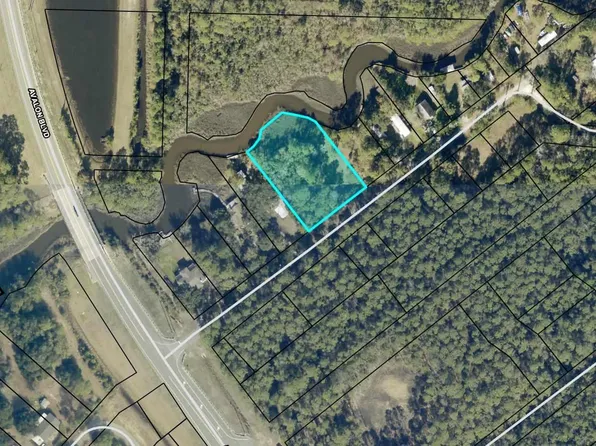 5816 Shady Bayou Ln, Milton, FL 32583