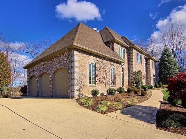 1st image of 7296 Southpointe Dr