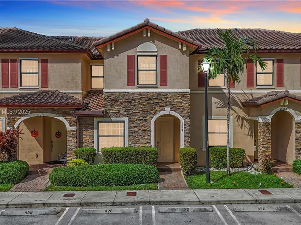 15067 SW 116th St, Miami, FL 33196