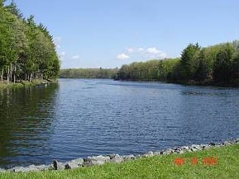 2nd image of 147 Lower Lakeview Dr